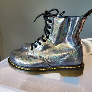 Dr Martens Delaney Suede Irridescent Crackle Lace